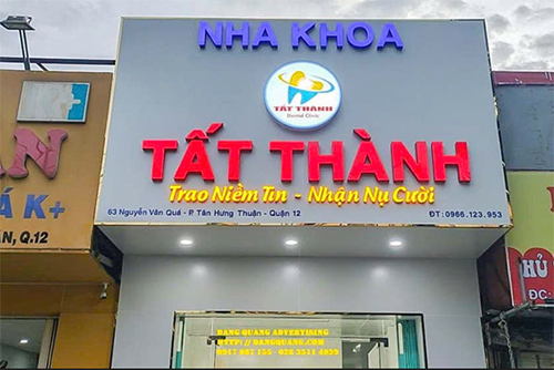 Bảng Hiệu Nha Khoa Đẹp Cuốn Hút Đặc Biệt 6