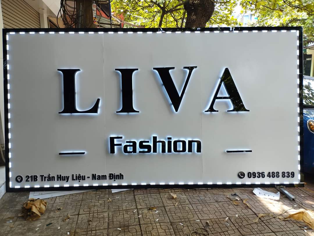 Bảng hiệu Thời Trang LIVA