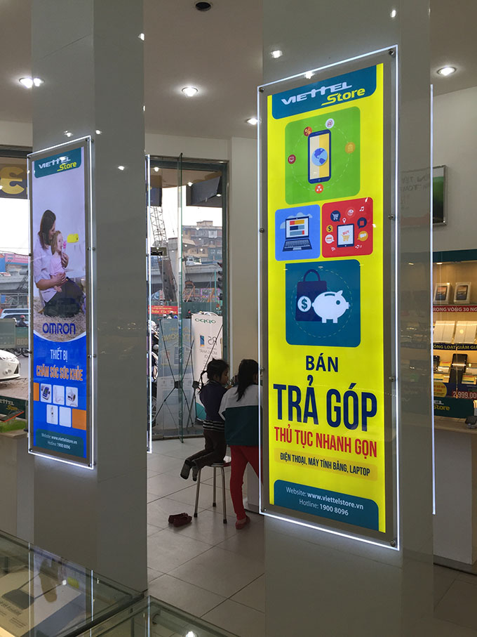 Hộp đèn quảng cáo